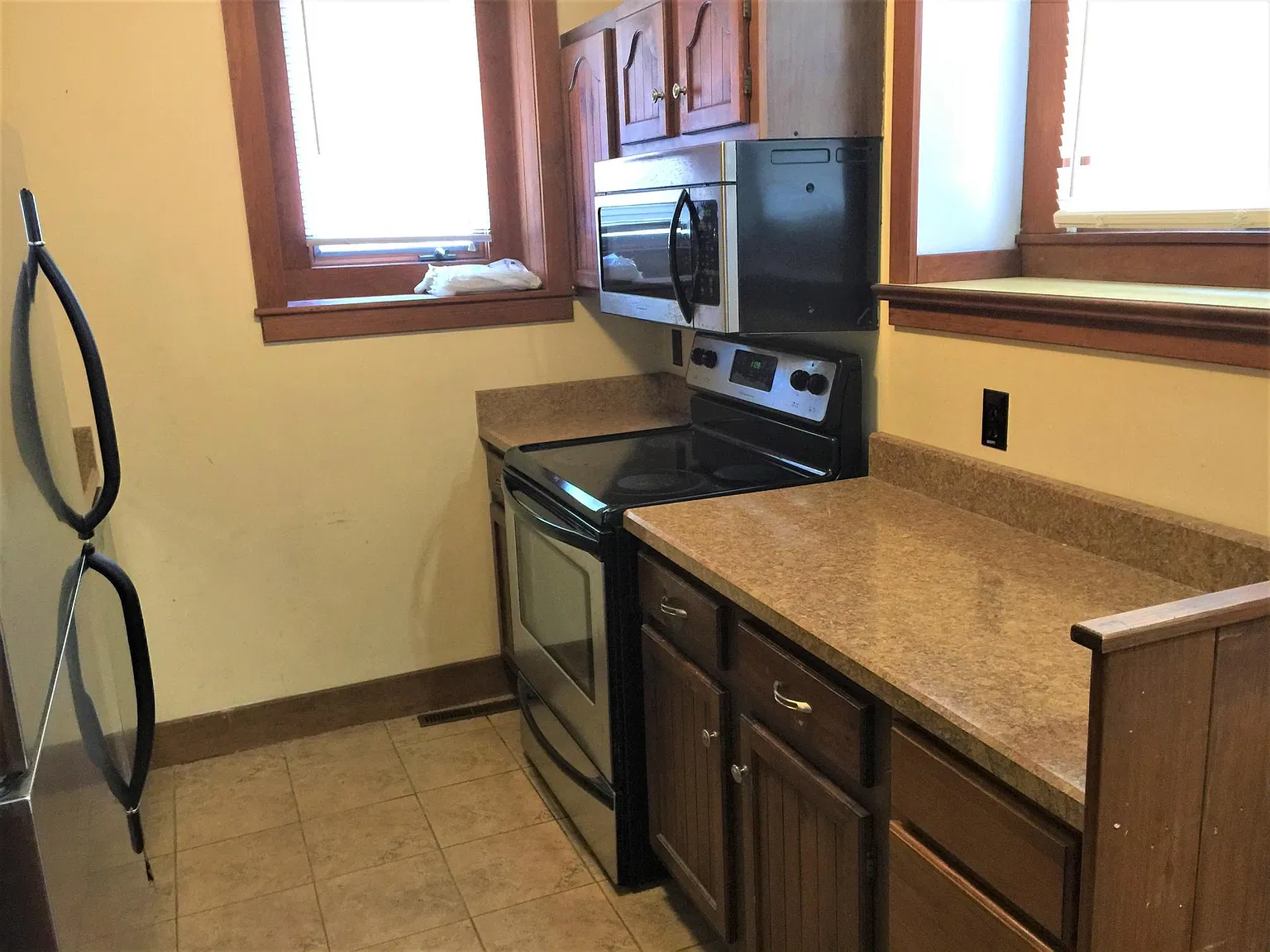 1 bed, 750 sqft, $1,095 — Photo 2