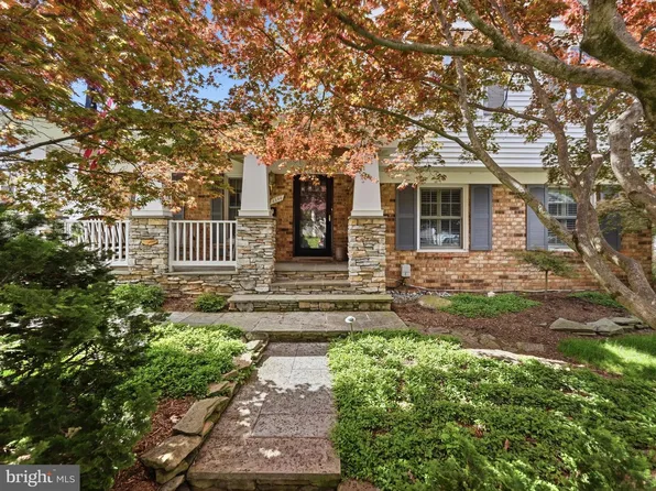5500 Corot Ct, Fairfax, VA 22032