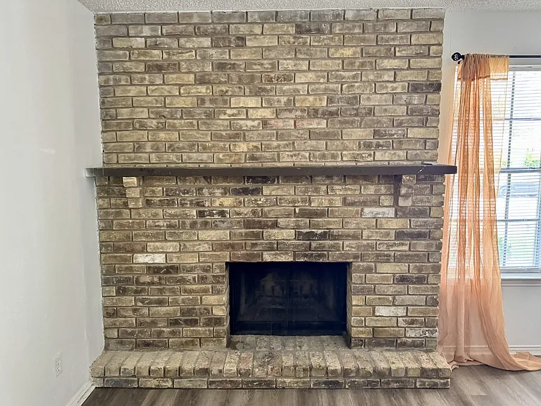 525 Towne House Ln — Photo 18
