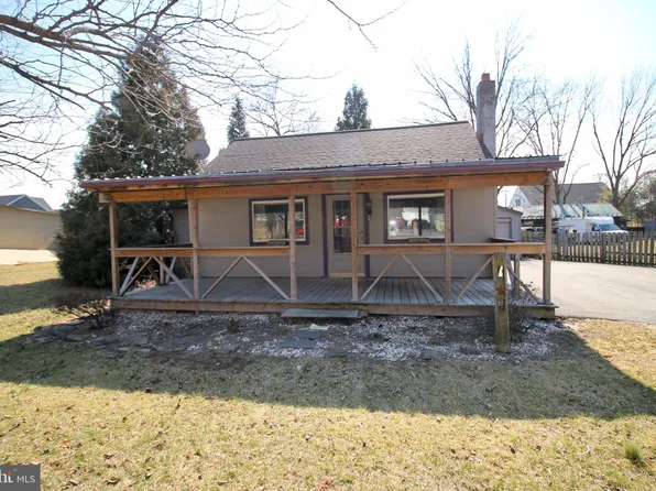 1088 Wood St, Mount Joy, PA 17552