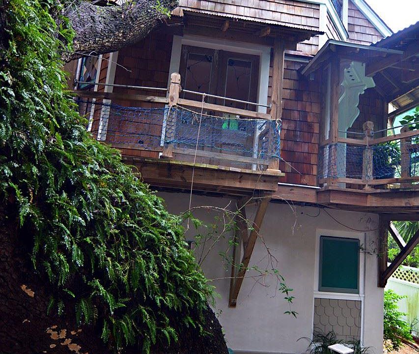 1st image of 521 Beach Dr