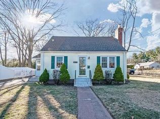 52 Dover Rd, Manchester, CT 06040