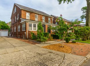 10117 75th Rd, Forest Hills, NY 11375