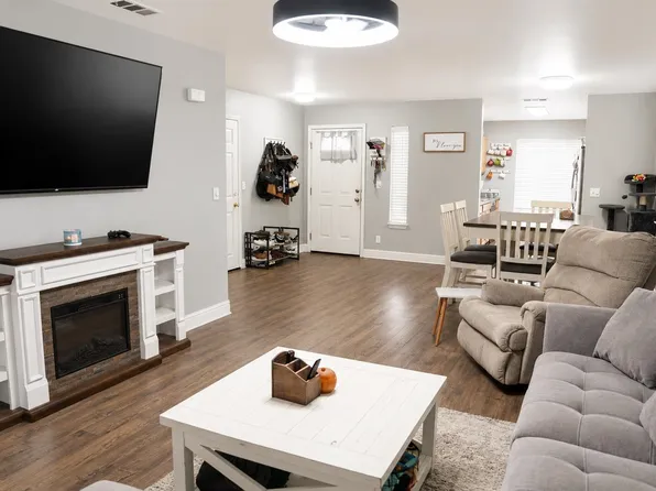 2059 Blossom Ave, Corning, CA 96021