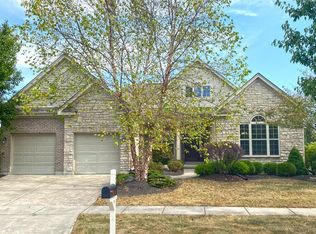 405 Huntington Dr, Hamilton Twp, OH 45039