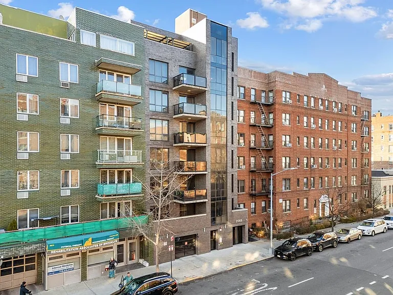 2068 Ocean Ave #3 — Photo 11
