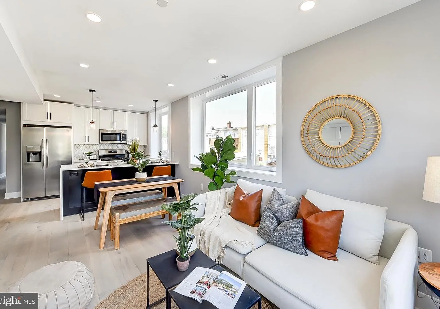 Modern 2BR/2BA with Parking in Trinidad! — Photo 1