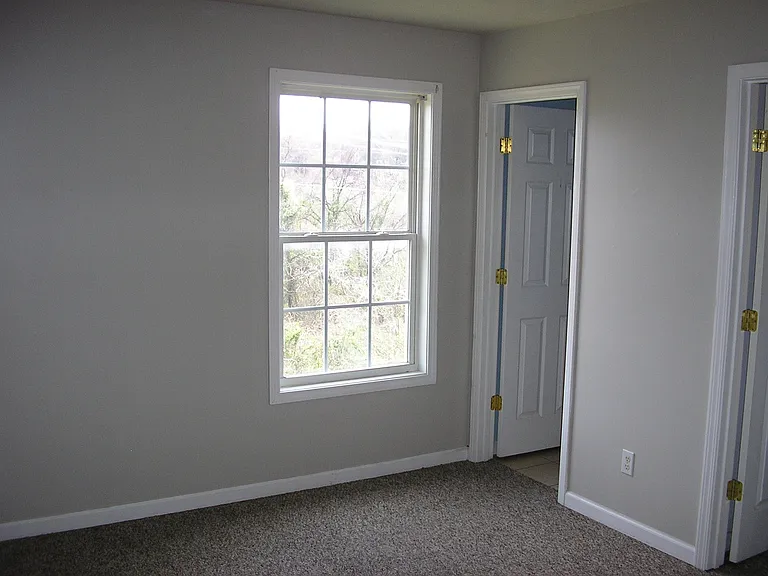 402 Clark St #B — Photo 10