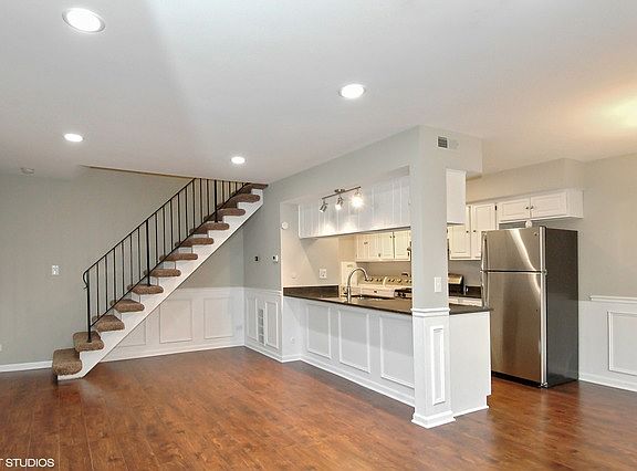 3rd image of 1567 Cornell Pl #1567