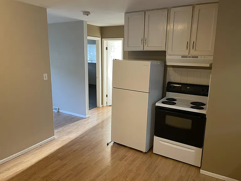601 N Bryan Ave #1 — Photo 8