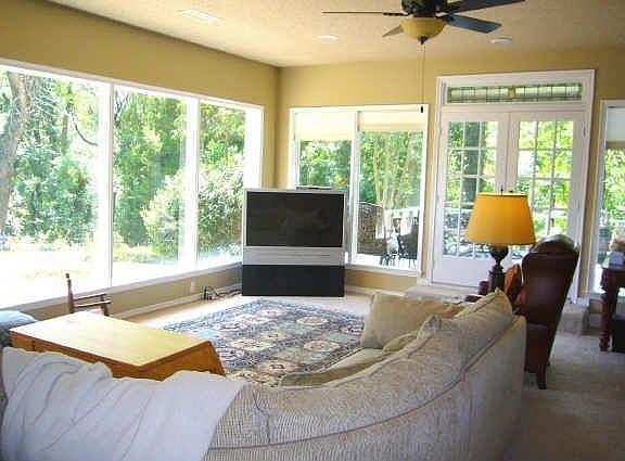 4th image of 1001 N Waterview Dr