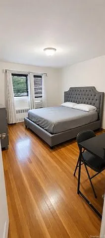 3 bed, 2.0 bath, 2836 sqft, $3,950 — Photo 3