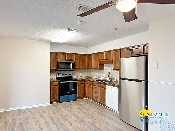 4th image of 912 Rue De La Savoie