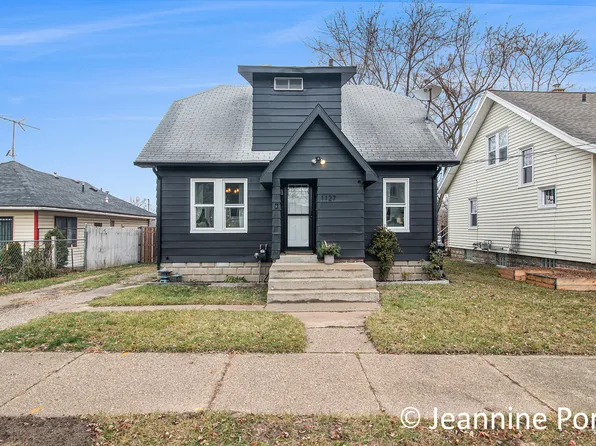 1127 Whiting St SW, Wyoming, MI 49509
