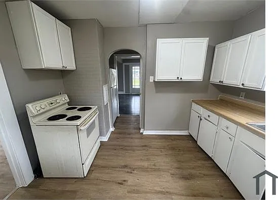930 W 18th St — Photo 9