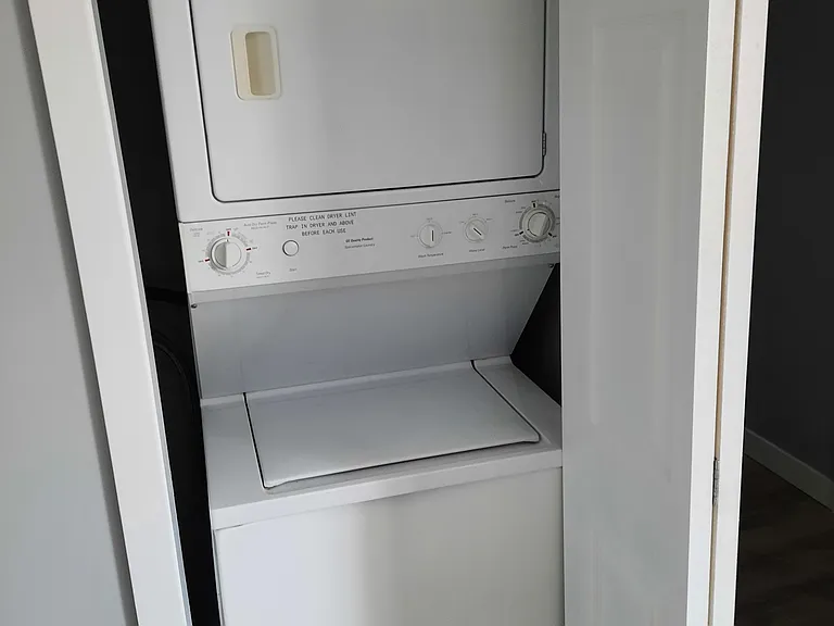 109 Albert St S #2 — Photo 12