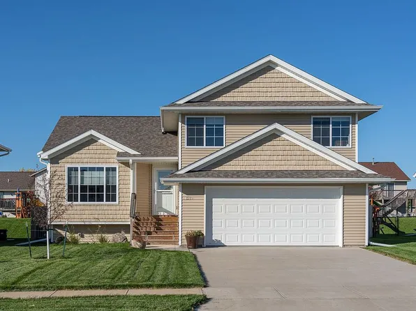 1530 Ashlynd Ct, Iowa City, IA 52240