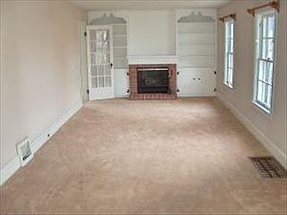 1st image of 302 Bennett St