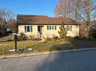 325 Shasta Dr, York, PA 17402