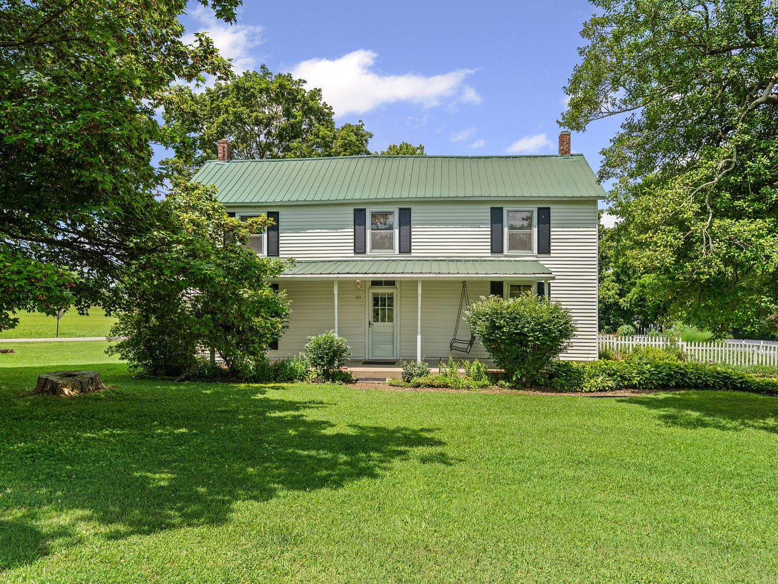 101 Meeks Ave, Burns, TN 37029 | Zillow