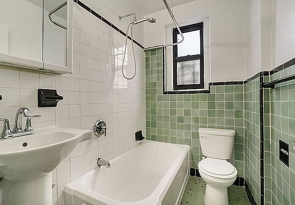 5th image of 1510 York Ave #4B