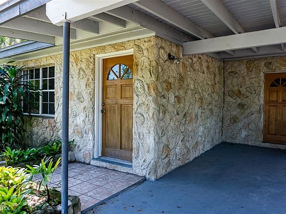 2nd image of 922 Lormann Cir