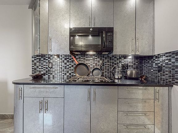 4th image of 2285 Bragg St APT 3E