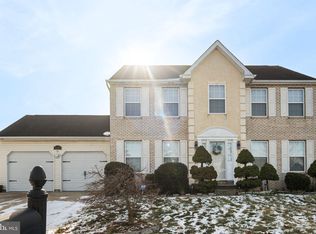 118 Harmony Circle Rd, Sicklerville, NJ 08081
