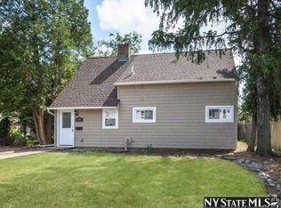 18 Mallard Rd, Levittown, NY 11756