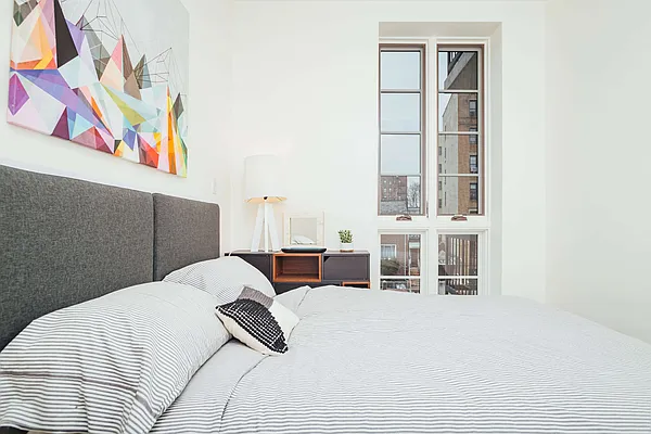 Rented by Nooklyn NYC LLC | media 9