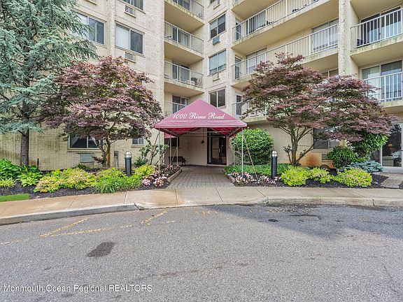 3rd image of 1000 River Rd APT 5L