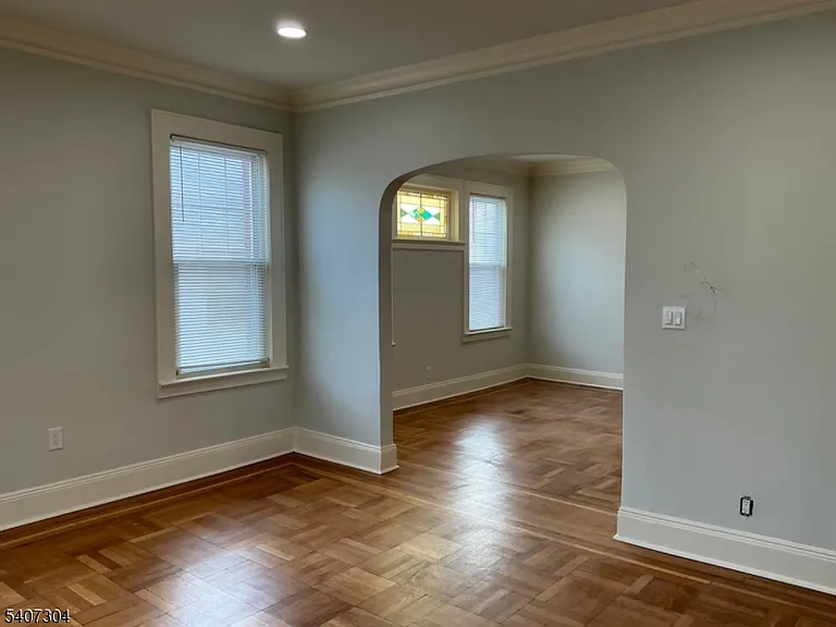 176 Weequahic Ave #2 — Photo 4
