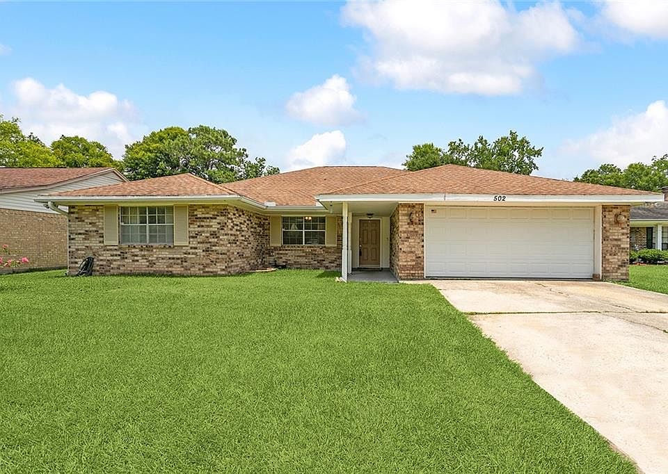 1st image of 502 E Lake Catahoula Ct