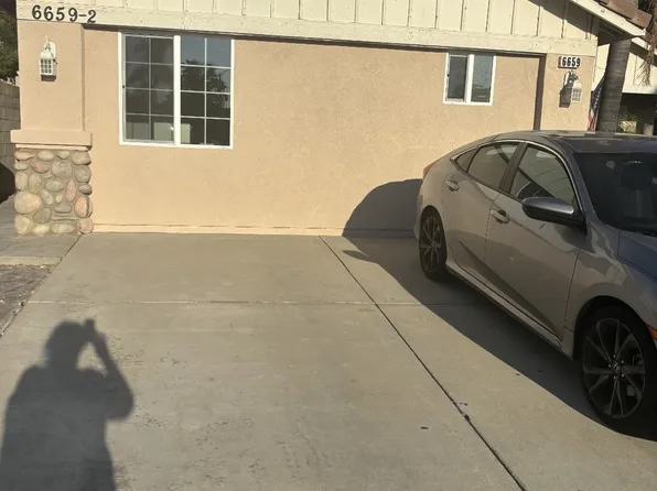 6659 Earhart Ave, Fontana, CA 92336