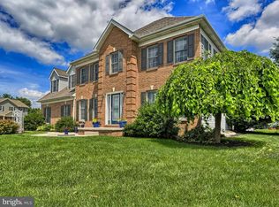 401 Hedgerow Ct, Hanover, PA 17331