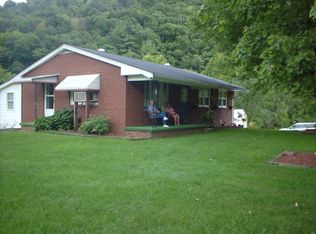 190 Cove Hill Ln, Princeton, WV 24739