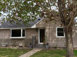 913 8th Ave SW, Pipestone, MN 56164