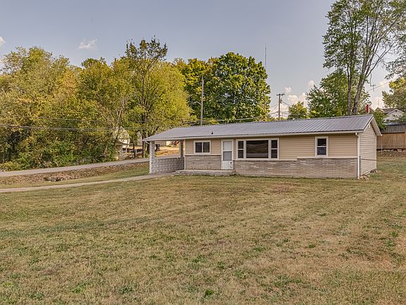 2nd image of 708 E Inskip Dr