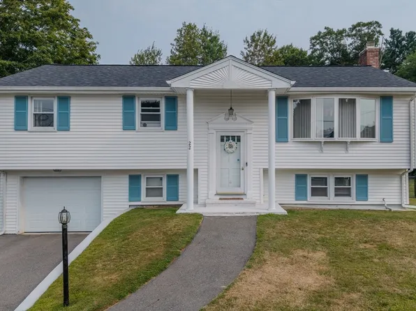 22 Donna Ter, Taunton, MA 02780