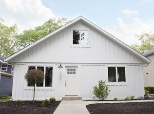 2906 Country Club Dr E, Rochester, IN 46975