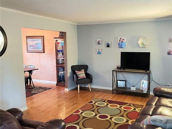2nd image of 1036 Village Dr