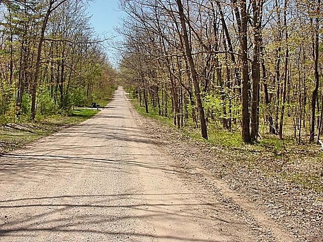 2nd image of 1 Mile Rd