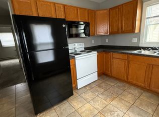 222 5th Ave SW APT A, Cedar Rapids, IA 52404