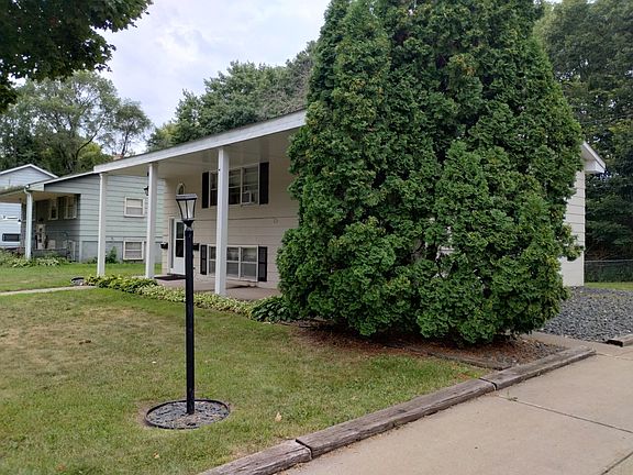 3rd image of 1655 McAfee St