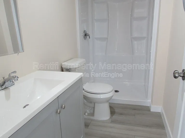 101 3rd St #1 — Photo 6