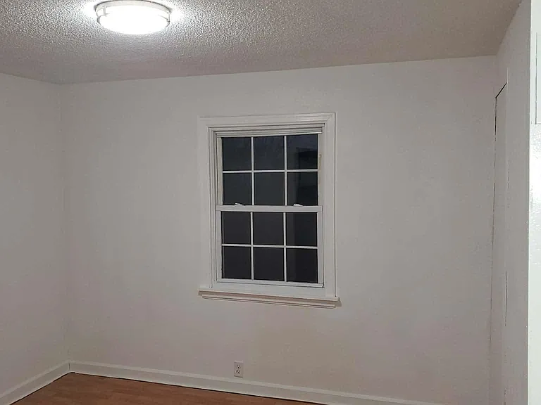 925 W Main St — Photo 11