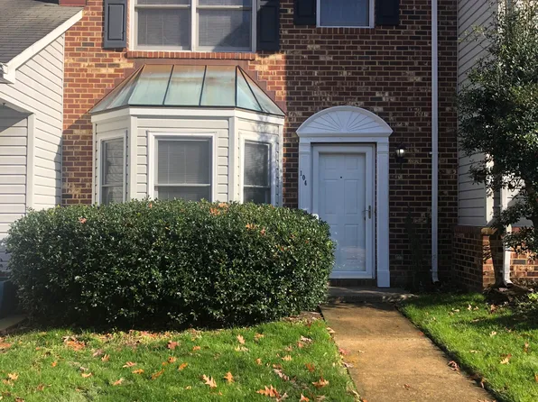 104 Larkspur Holw, Yorktown, VA 23692
