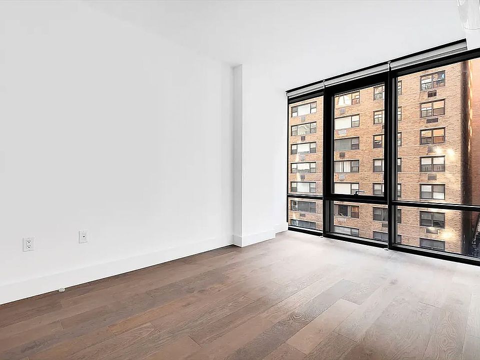 1st image of 227 Lexington Ave APT 301