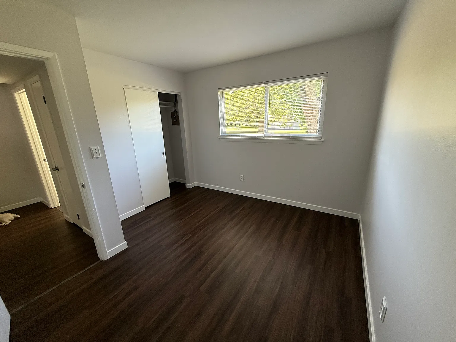 3 bed, 1000 sqft, $1,400 — Photo 4