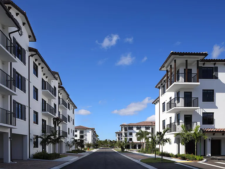 Azola West Palm Beach — Photo 20
